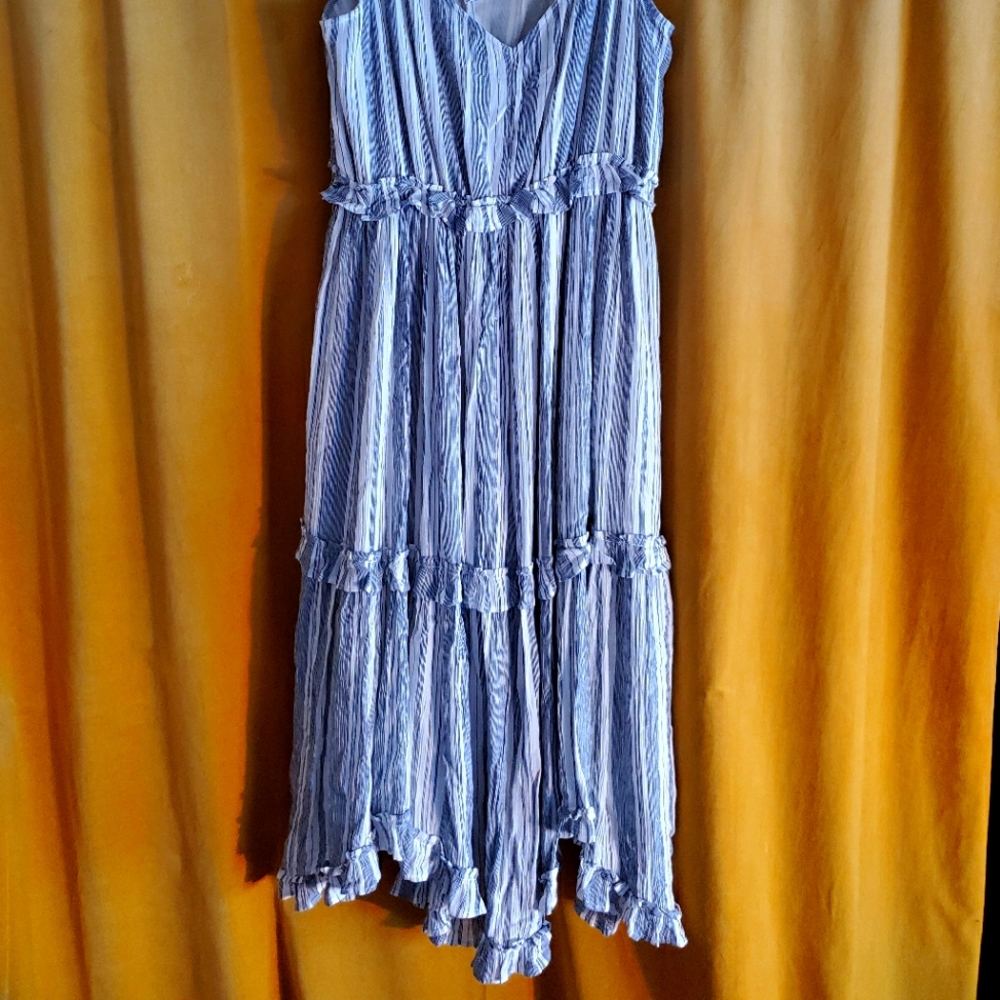 American Eagle - L - Striped Ruffle Tie Dress